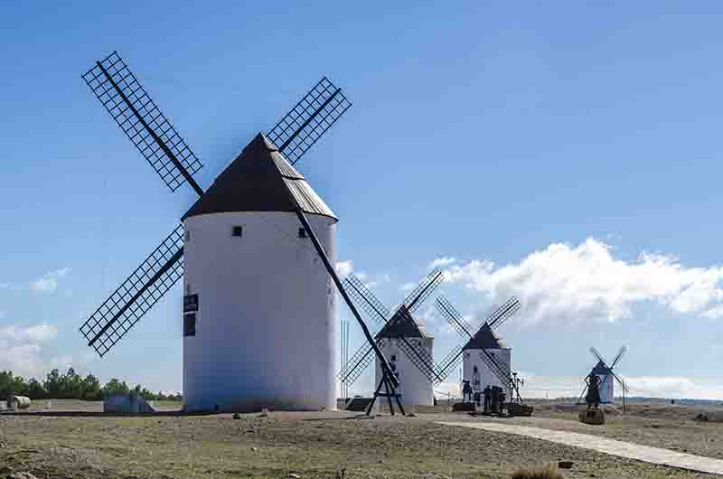 Cuenca - Mota del Cuervo 17 - molinos de viento.jpg